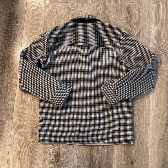 Men’s Old Navy Shirt Jacket - Picture 2 of 2